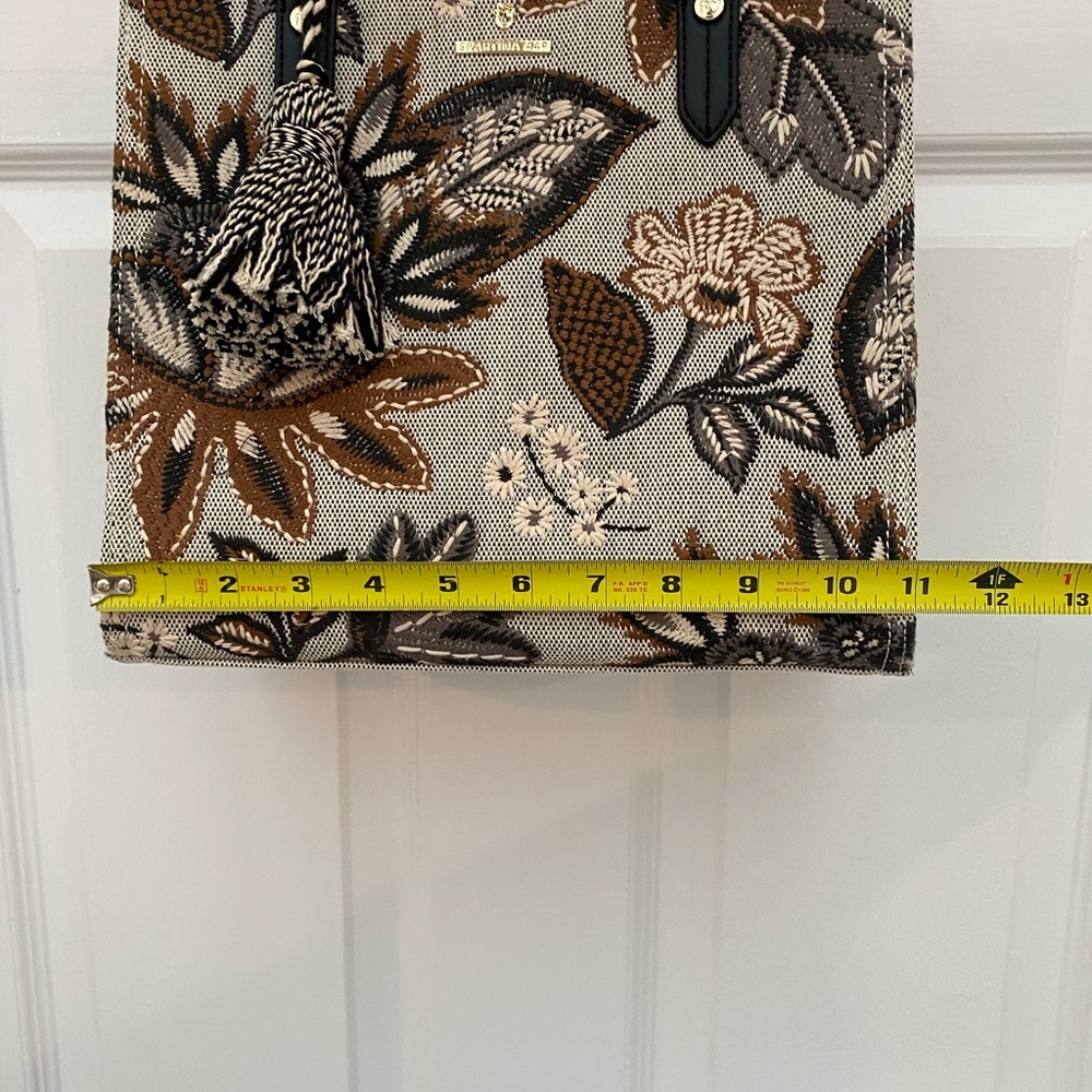 Spartina 449 Floral Tapestry Tote in Beige, Brown & Black NWOT - Picture 5 of 11